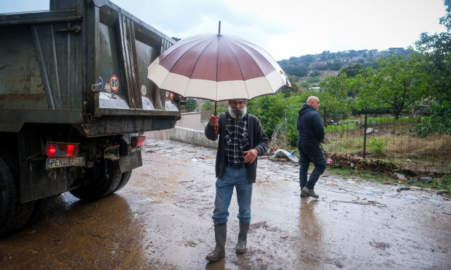 Κρήτη: Δύσκολη νύχτα με πλημμύρες και απεγκλωβισμούς - Πώς εξελίσσεται η κακοκαιρία σήμερα