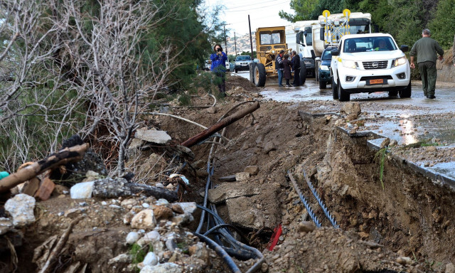 Κρήτη: Σοβαρά προβλήματα και ζημιές από την κακοκαιρία – Νέα SMS από το 112