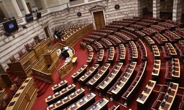 Η αβέβαιη έκβαση της αναθεώρησης