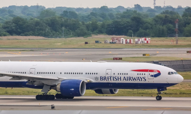 Boeing 777 της British Airways έχασε 27.000 πόδια σε λίγα λεπτά και επέστρεψε εσπευσμένα στο Λονδίνο
