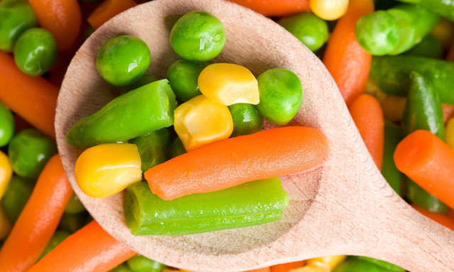 Κατεψυγμένα ή φρέσκα λαχανικά; Μήπως θυσιάζετε θρεπτική αξία για χάρη ευκολίας;