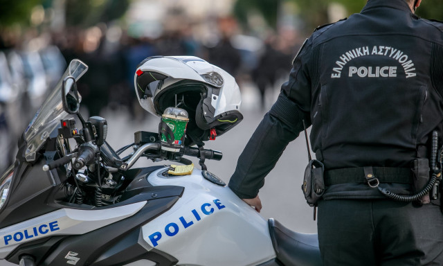 Ηλεία: Ηλικιωμένος συνελήφθη γιατί παρενόχλησε σεξουαλικά δύο ανήλικα κορίτσια