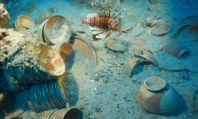 Απίστευτη ανακάλυψη στην Τουρκία: Ναυάγιο 2.100 ετών «έκρυβε» άθικτα πολυτελή σερβίτσια
