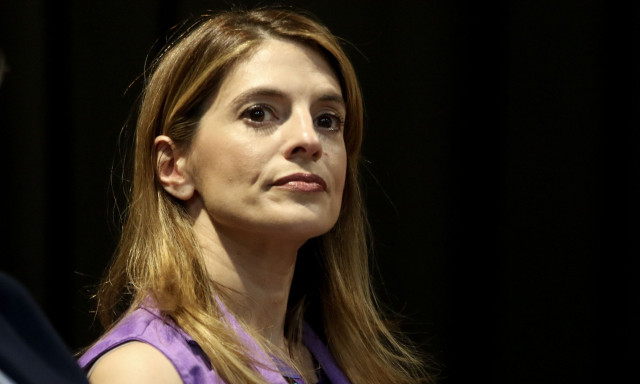 Στη Δικαιοσύνη στέλνει η Παπαδοπούλου τον Κωνσταντόπουλο- Δηλώνει ότι την αποκάλεσε «σκουπίδι»