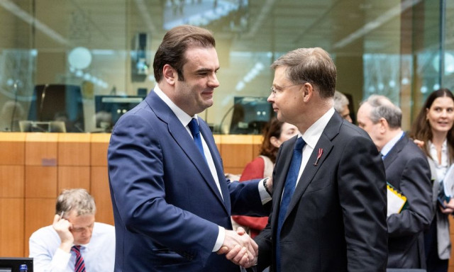 Θετική η Κομισιόν στα αιτήματα Ελλάδας και Ιταλίας για τη ρήτρα διαφυγής στην ενέργεια