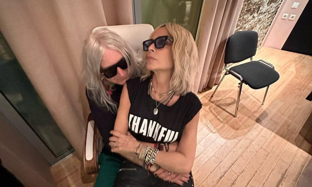Ο χαμηλοσυνταξιούχος Καρβέλας, η «πόρτα» στην ΑΑΔΕ και η απαίτηση Κούστα για το δάνειο εκατομμυρίου