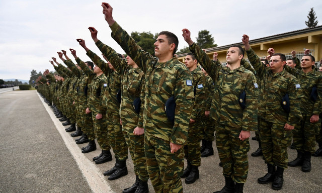 Ράβε ξήλωνε με την κατάταξη στρατευσίμων στον Στρατό: Τι αλλάζει για ΕΣΣΟ Νοεμβρίου - Φεβρουαρίου