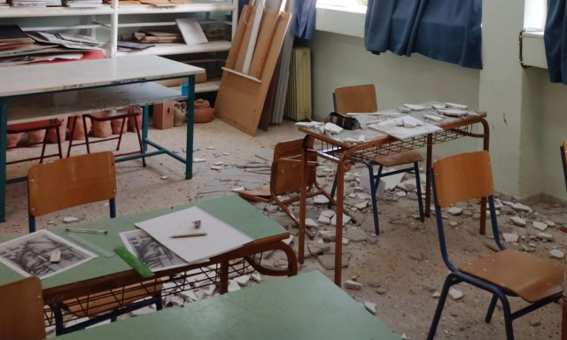 Θεσσαλονίκη: Αναστέλλεται η λειτουργία του Γυμνασίου Βασιλικών μετά την πτώση σοβάδων σε μαθητή