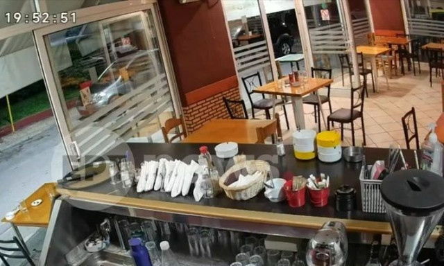 Περιστέρι: Την έπιασε με κρυφή κάμερα να του ρίχνει ατροπίνη στο φαγητό - Η στιγμή της σύλληψής της