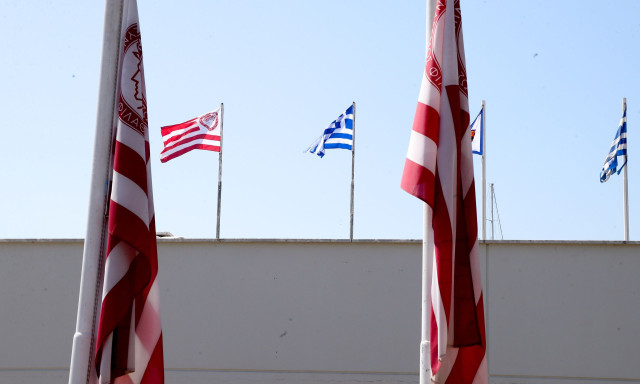 ΠΑΕ Ολυμπιακός: «Παλινωδία των γαλλικών αρχών, να φύγουν οι φίλαθλοί μας απ’ τη Μασσαλία»