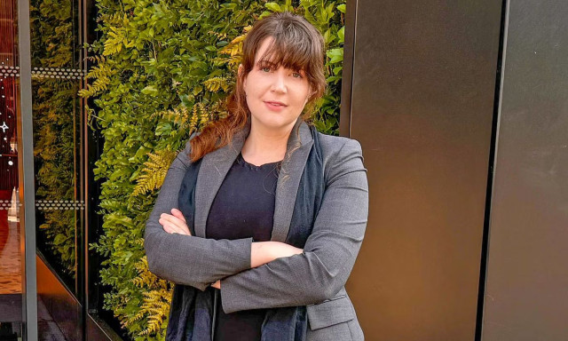 «Με απέλυσαν επειδή κοιμήθηκα στη σάουνα, τώρα ζητώ αποζημίωση ύψους 76 εκατομμυρίων λιρών»