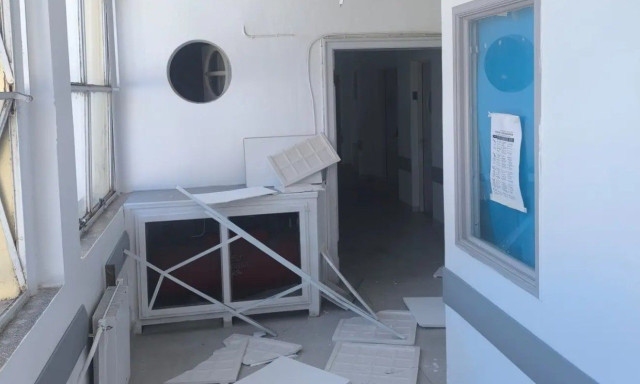 Έπεσε ψευδοροφή στο νοσοκομείο της Λέρου - Τραυματίστηκε ασθενής