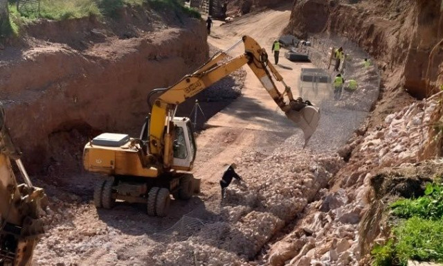 Αντιπλημμυρική θωράκιση της Αττικής: Αγώνας δρόμου από την Περιφέρεια για έργα 250 εκατ. ευρώ