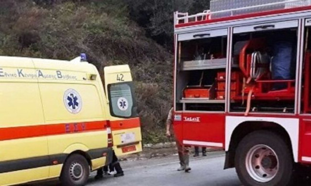 Εύβοια: Η Πυροσβεστική απεγκλώβισε μητέρα με το βρέφος της μετά από εκτροπή οχήματος