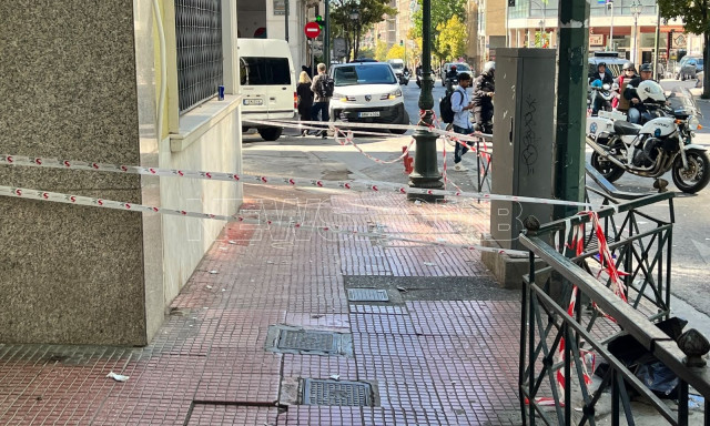Ομόνοια: Don't do it, your gonna kill yourself - Θάνατος άντρα που έπεσε από 4ο όροφο ξενοδοχείου