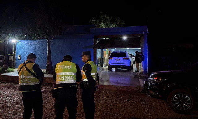 Σκληρά πλάνα: Ένοπλοι απαγάγουν Βραζιλιάνο ναρκοβαρόνο και εκτελούν τη σύντροφό του στο πεζοδρόμιο