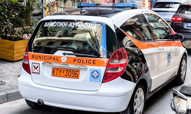 Δημοτική Αστυνομία: Συλλήψεις, αλεξίσφαιρα και 24ωρη λειτουργία - Τι αλλάζει στους δρόμους