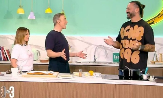Δημήτρης Μακρυνιώτης: Επέστρεψε στο «Studio στις 3» μετά τον θάνατο του Γιώργου Μαζωνάκη