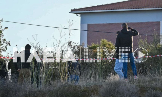 Συνελήφθησαν τα αδέλφια που έθαψαν τη μητέρα τους σε χωράφι – «Δεν είχαμε χρήματα για την κηδεία»
