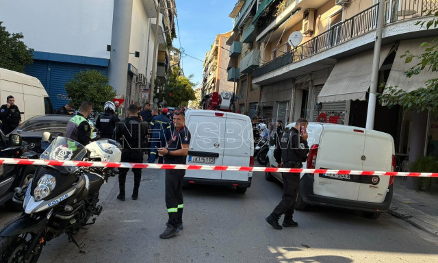Έκρηξη σε διαμέρισμα πολυκατοικίας στην Ακαδημία Πλάτωνος - Τραυματίες δύο αστυνομικοί