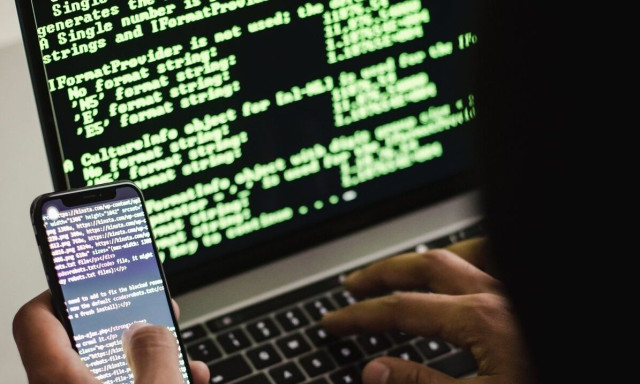 Εκτός λειτουργίας κυβερνητικές ιστοσελίδες σε ολόκληρο τον κόσμο – Βρέθηκαν κενά ασφαλείας