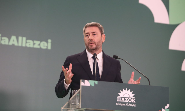 ΠΑΣΟΚ: Το στοίχημα της διεύρυνσης και οι επόμενες κινήσεις Ανδρουλάκη