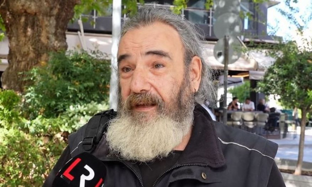Θλίψη στη Λαμία: Πέθανε ο Σταύρος Ανωγειανάκης, ο άνθρωπος που ντυνόταν «άστεγος» για καλό σκοπό