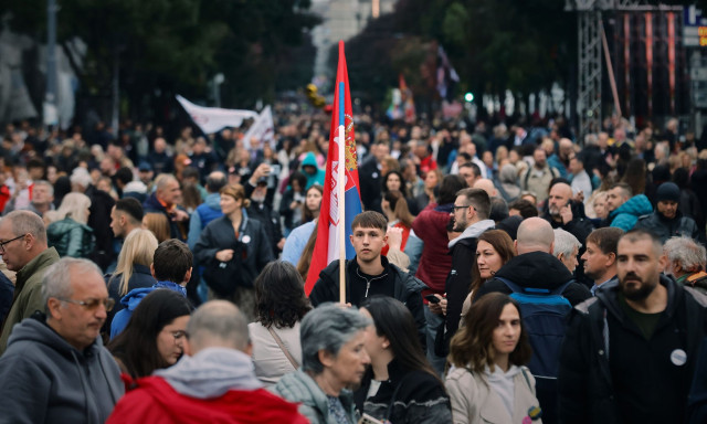 Σερβία: Αύριο οι πιο κρίσιμες εκλογές της σύγχρονης ιστορίας - Φοιτητές και Βούτσιτς σε μάχη