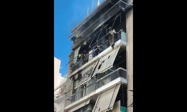 Φωτιά τώρα σε κτίριο στους Αμπελόκηπους - Διακοπή κυκλοφορίας