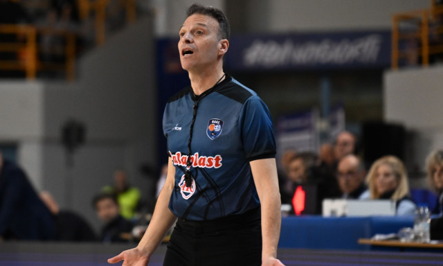 FIBA: Στο μικροσκόπιο Παπαπέτρου και Λιόλιος - Τα πρόστιμα-μαμούθ και ο κίνδυνος αποκλεισμού