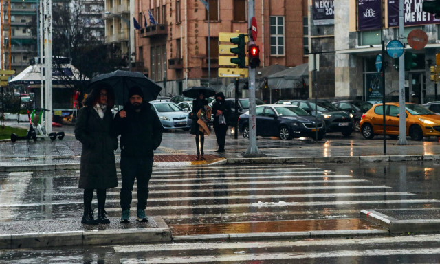 Αρναούτογλου: Μεταβολή του καιρού από την Κυριακή - Πού αναμένονται βροχές και καταιγίδες