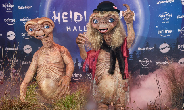Οι πιο εντυπωσιακές Halloween μεταμφιέσεις των celebrities που έγραψαν ιστορία