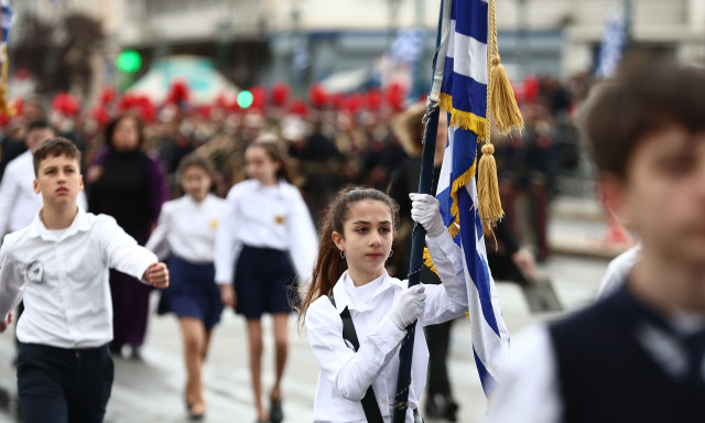 28η Οκτωβρίου: Πού και τι ώρα θα δείτε ζωντανά τη στρατιωτική παρέλαση