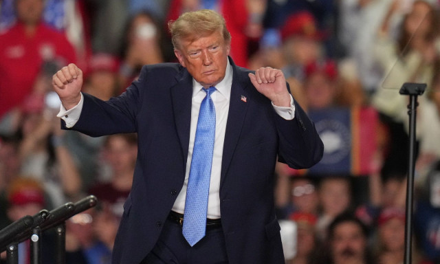 Τραμπ: «Το Ιράν ξεκίνησε τον πόλεμο με τις ΗΠΑ» – «Χάσιμο χρόνου» η εκεχειρία