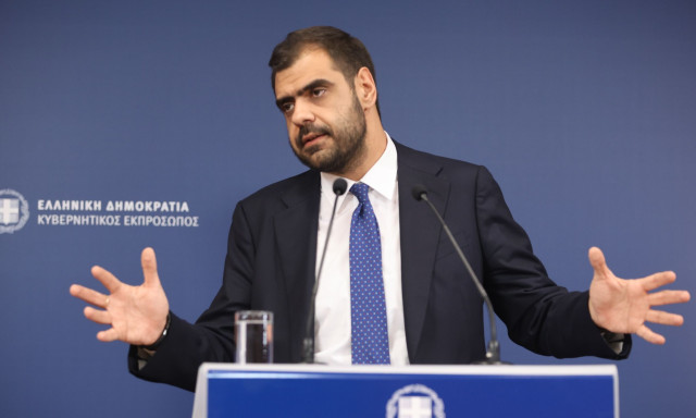 Μαρινάκης: Χυδαίο να προσπαθούν να συνδέσουν ότι έπαιξε ο πρωθυπουργός κάπου μπάσκετ