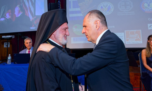 Ελπιδοφόρος: «Να στηρίζουμε την εξωτερική πολιτική της Ελλάδας – Να διαφυλάξουμε την εθνική ενότητα»