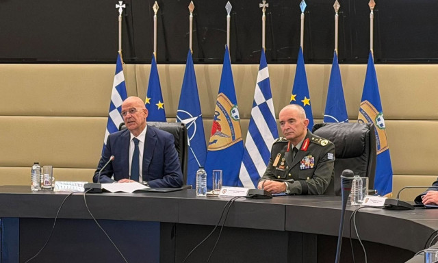 Δένδιας: «Το 1940 η Ελλάδα επέλεξε την αντίσταση αντί για την υποταγή» - Το επίκαιρο μήνυμα