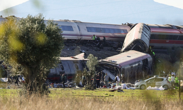 Ισπανία - Σιδηροδρομική δυστύχημα στο Τολέδο: Εικόνες από την τραγωδία