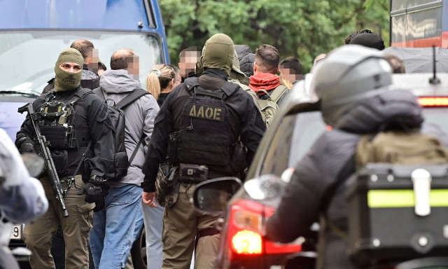 «Χωριάτικο»: Προφυλακιστέοι δύο επιχειρηματίες από τη Ρόδο, με «βραχιολάκι» ο «λογιστής»