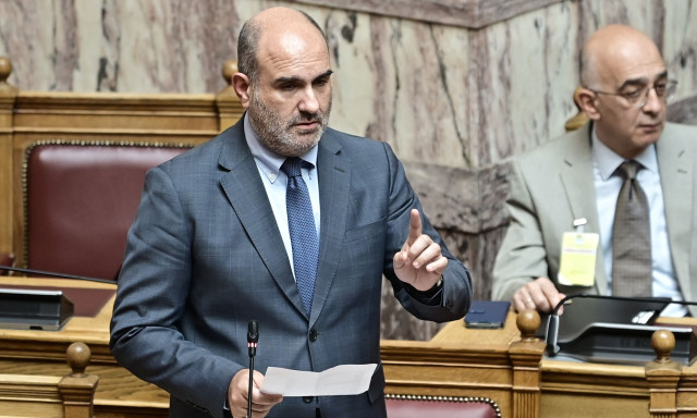 Πλειστηριασμοί: Αποσύρεται το άρθρο 23 - Μαρκόπουλος: «Ασυδοσία από τα funds τέλος»