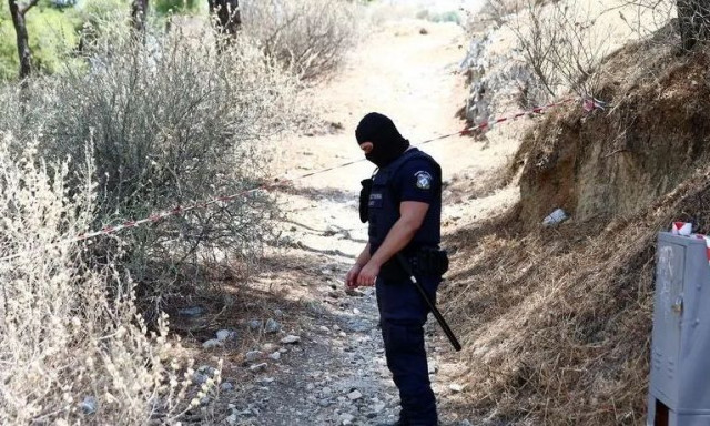 Θρίλερ στην Κρήτη: Εντοπίστηκαν οστά, ρούχα και το κρανίο γυναίκας θαμμένα σε χωράφι