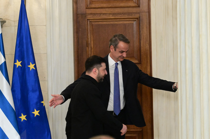 [382084] ΣΥΝΑΝΤΗΣΗ ΤΟΥ ΠΡΩΘΥΠΟΥΡΓΟΥ ΚΥΡΙΑΚΟΥ ΜΗΤΣΟΤΑΚΗ ΜΕ ΤΟΝ ΠΡΟΕΔΡΟ ΤΗΣ ΟΥΚΡΑΝΙΑΣ VOLODYMYR ZELENSKYY (ΤΑΤΙΑΝΑ ΜΠΟΛΑΡΗ/EUROKINISSI)