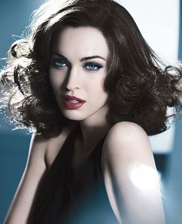 Η … Χριστουγεννιάτικη Megan Fox!