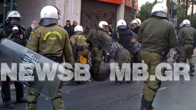 Ένταση με μολότοφ και χημικά στο συλλαλητήριο 