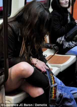 Χωρίς παντελόνια στο Μετρό του Λονδίνου 