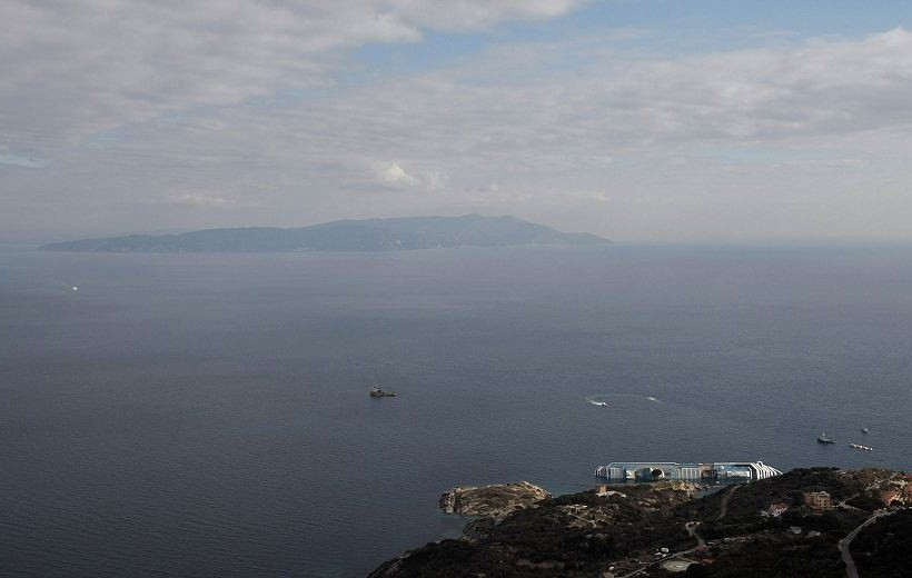 Ελεύθερος ο καπετάνιος του Costa Concordia