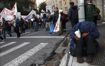 Reuters: Καρέ - καρέ τα επεισόδια στο Σύνταγμα