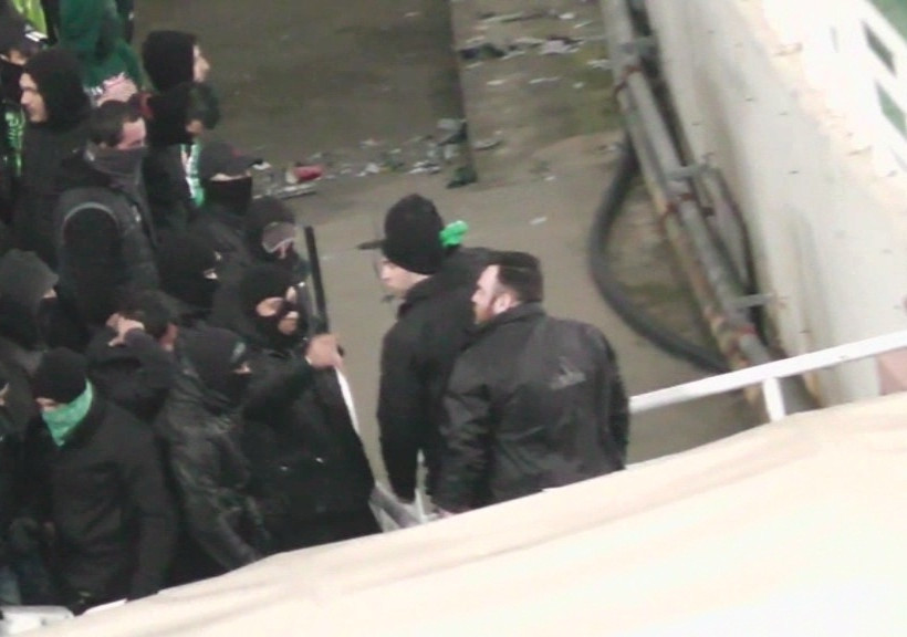 Δημοσιεύτηκαν φωτογραφίες από τα επεισόδια στο ΟΑΚΑ