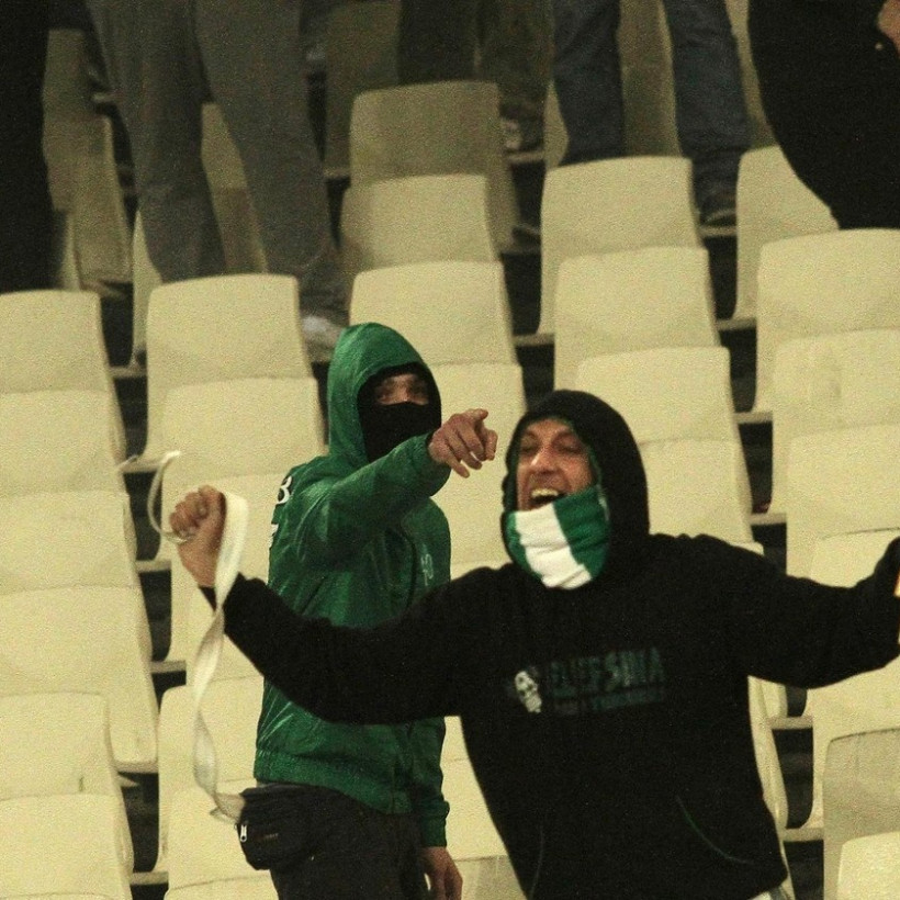 Νέες φωτογραφίες από τα επεισόδια στο ΟΑΚΑ