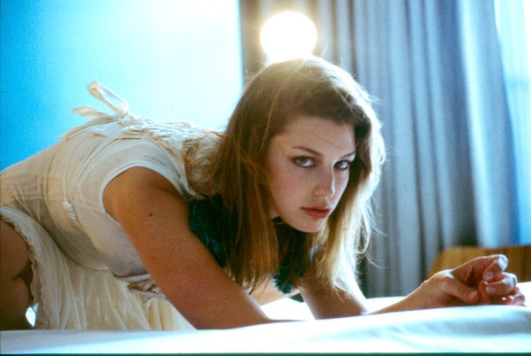 Ποια είναι η Τζέσικα Παρέ και γιατί αξίζει ν' ασχοληθείτε μαζί της σήμερα...